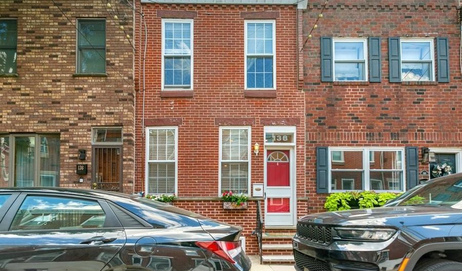 138 MERCY St, Philadelphia, PA 19148 - 2 Beds, 2 Bath