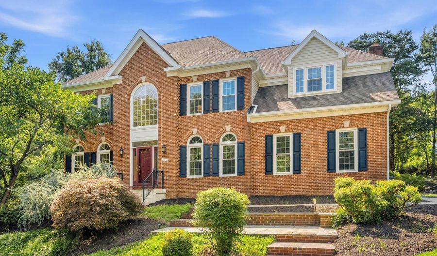 6914 WINTER Ln, Annandale, VA 22003 - 4 Beds, 4 Bath