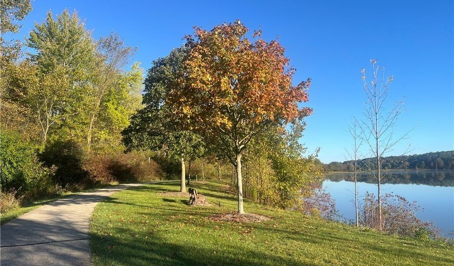 835-2 Dipper Ln, Aurora, OH 44202 - 3 Beds, 3 Bath