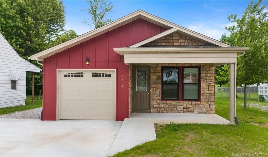 232 E Main St, Austin, IN 47102 - 3 Beds, 2 Bath