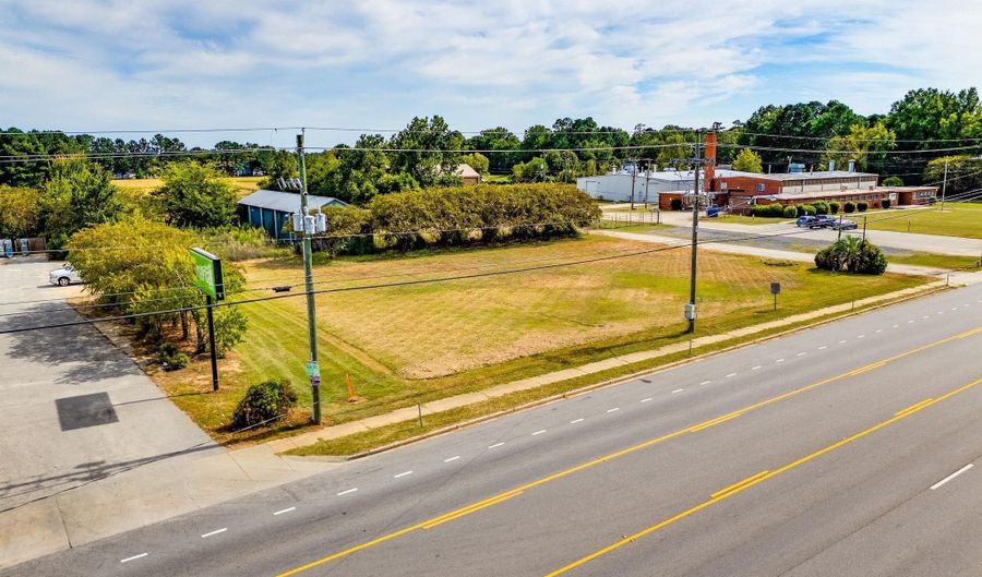 537 S Main St, Bishopville, SC 29010 - 0 Beds, 0 Bath