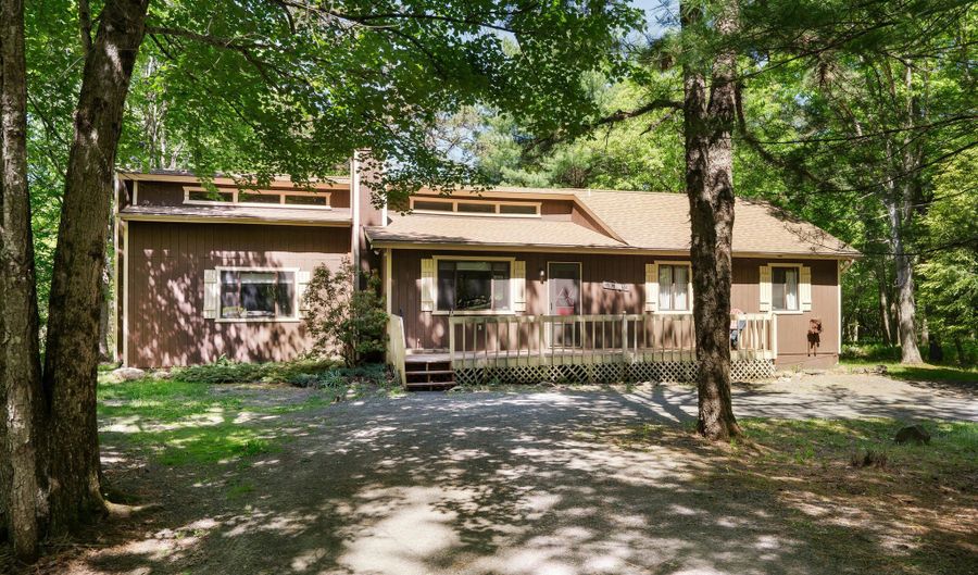 251 McKuen Way, Albrightsville, PA 18210 - 3 Beds, 2 Bath