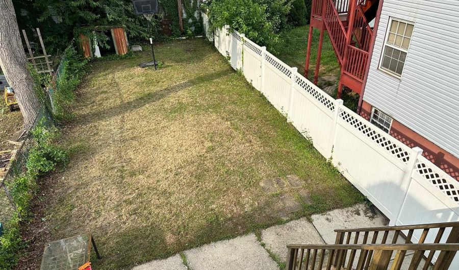29 W 26TH St, Bayonne, NJ 07002 - 7 Beds, 3 Bath