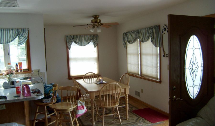 327 New Bedford Rd Front, Belmar, NJ 07719 - 3 Beds, 2 Bath