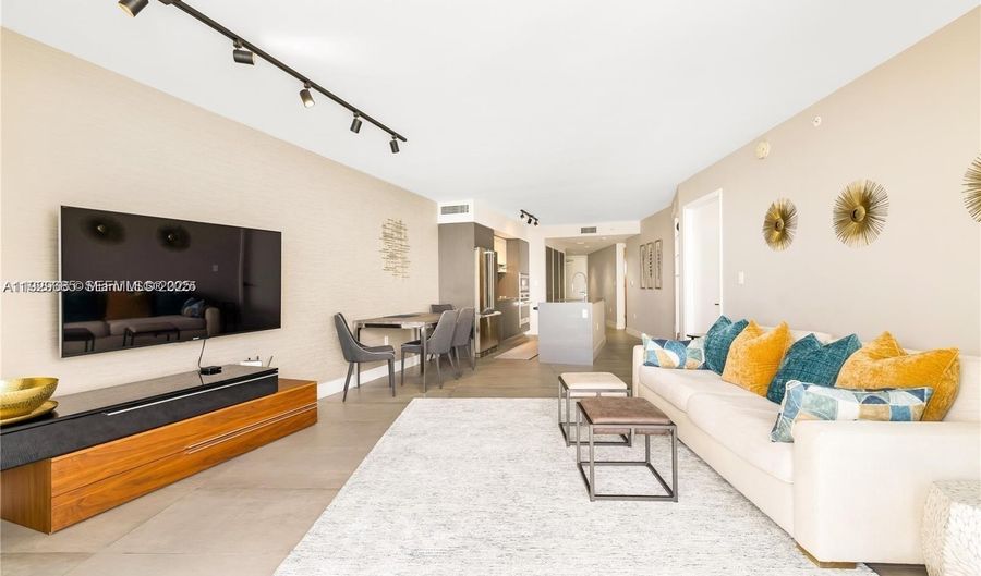 9821 E Bay Harbor Dr 503, Bay Harbor Islands, FL 33154 - 2 Beds, 2 Bath