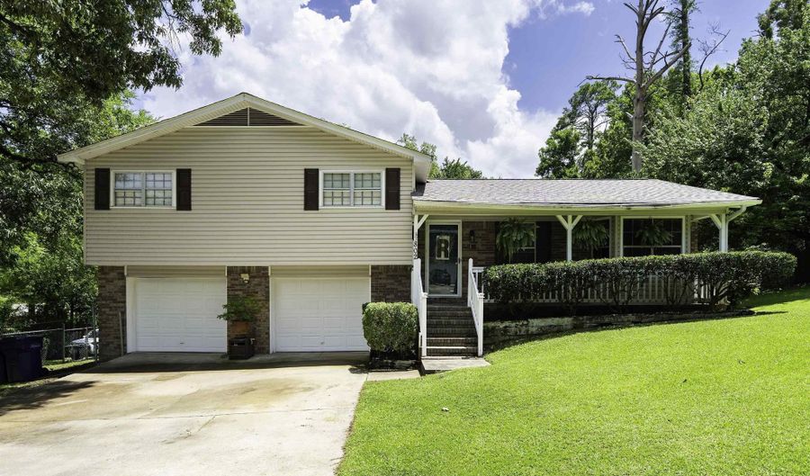 802 6TH Ave, Alabaster, AL 35007 - 3 Beds, 2 Bath