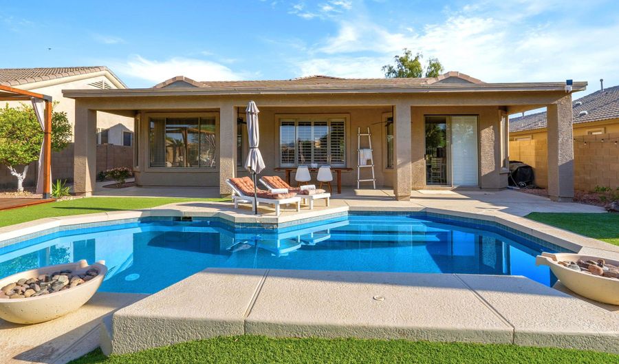10909 W CHASE Ln, Avondale, AZ 85323 - 3 Beds, 2 Bath