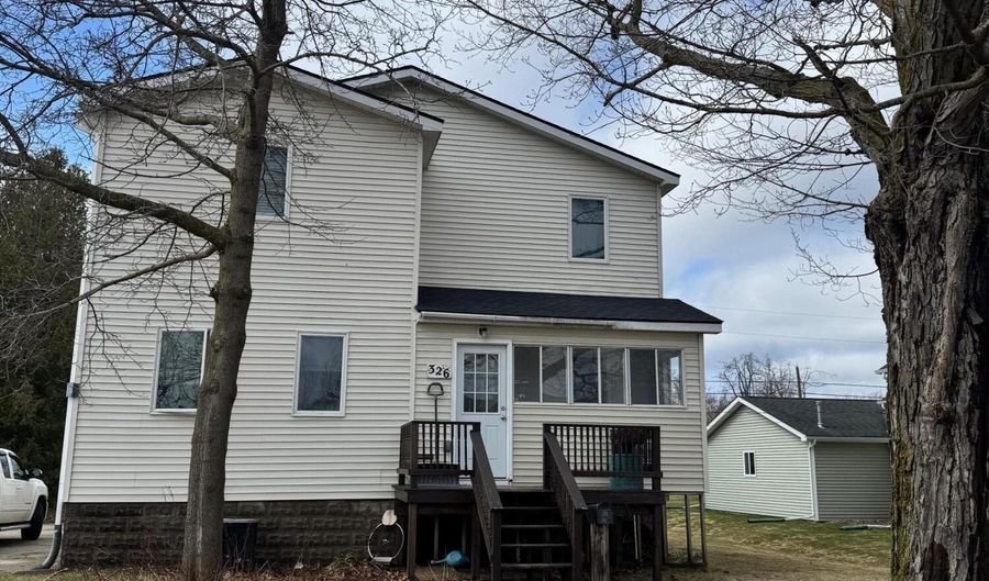 326 W Mirre St, Alpena, MI 49707 - 4 Beds, 2 Bath