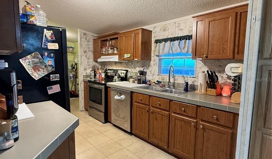 5109 SW 10TH St, Bell, FL 32619 - 3 Beds, 2 Bath