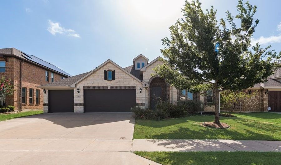 102 Cimmaron Ct, Alvarado, TX 76009 - 4 Beds, 3 Bath