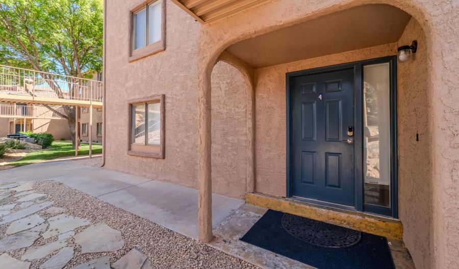 860 S Village Rd, St. George, UT 84770 - 2 Beds, 2 Bath