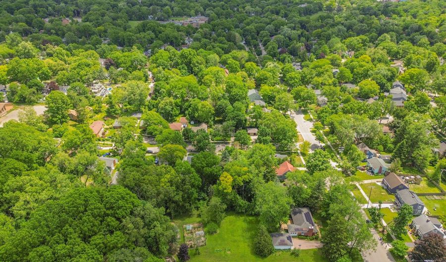 1516 Arborview Blvd, Ann Arbor, MI 48103 - 3 Beds, 2 Bath