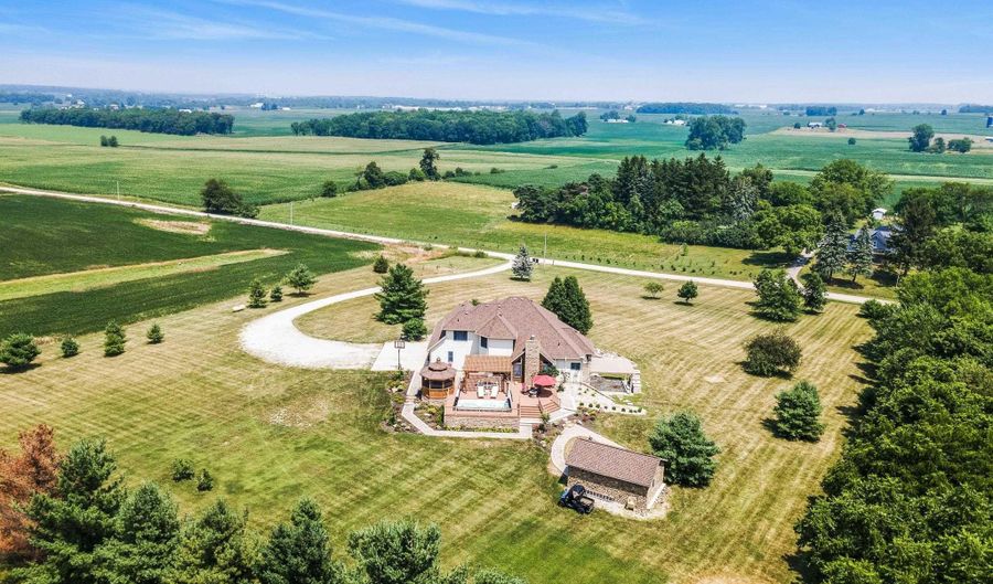 432 County Road 17, Ashley, IN 46705 - 4 Beds, 4 Bath