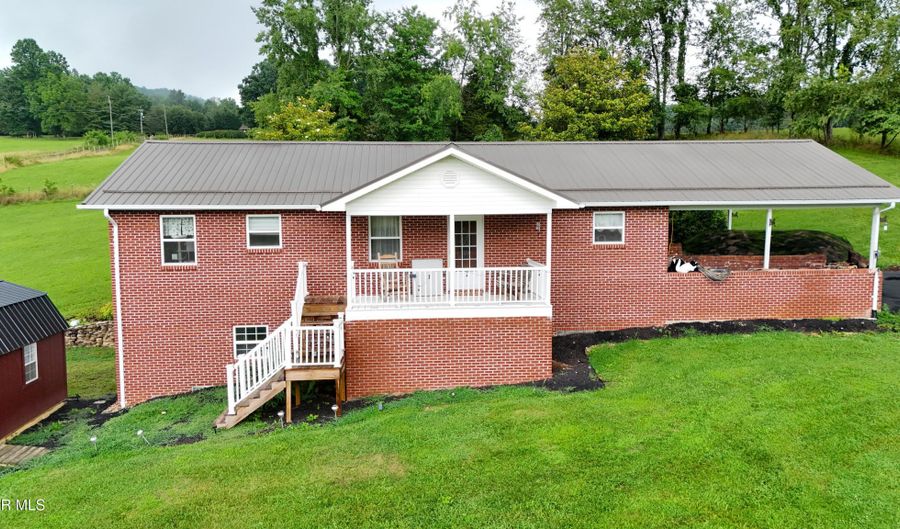 15813 Black Hollow Rd, Abingdon, VA 24210 - 3 Beds, 3 Bath