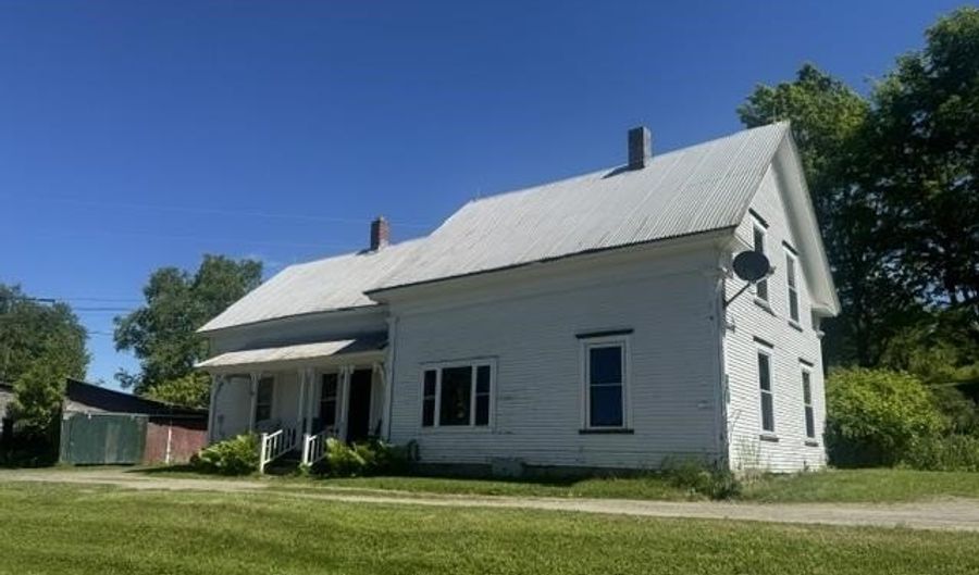 3491 County Rd, Albany, VT 05875 - 4 Beds, 1 Bath