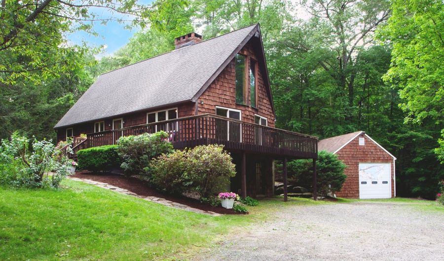 115 B Torrington Ave, Canton, CT 06019 - 3 Beds, 2 Bath