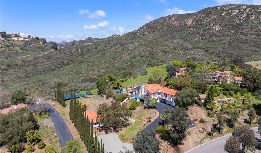 26036-38 Kaywood Ter, Escondido, CA 92026 - 5 Beds, 6 Bath