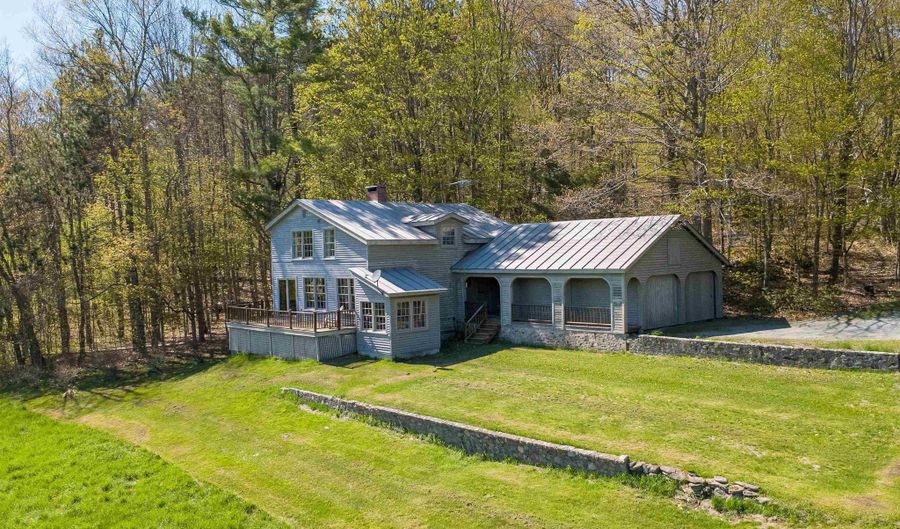 57 Darling Ln, Barnet, VT 05821 - 3 Beds, 3 Bath
