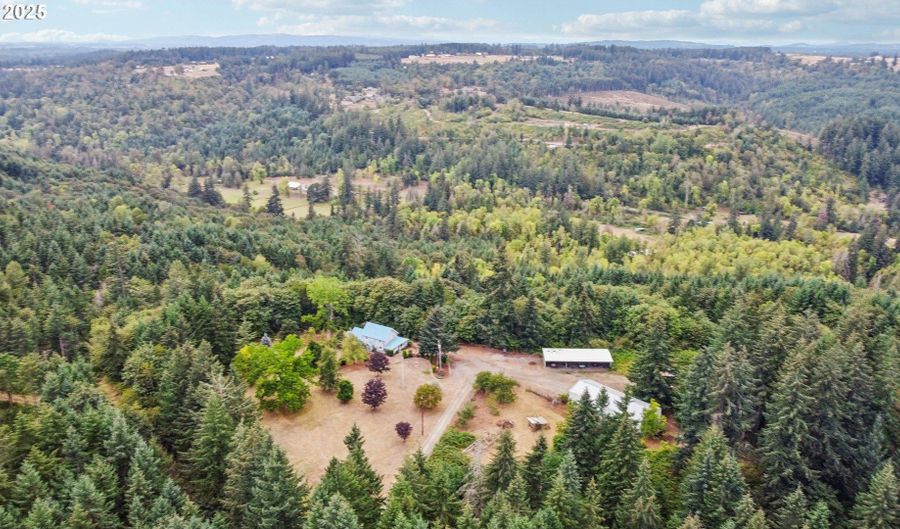 15693 S HIDDEN Rd, Mulino, OR 97042 - 3 Beds, 2 Bath