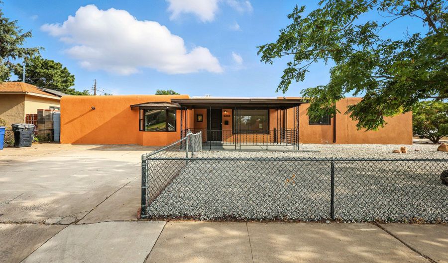 8004 HANNETT Ave NE, Albuquerque, NM 87110 - 3 Beds, 2 Bath