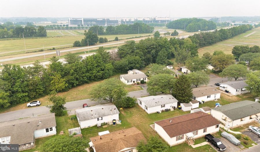 136 GORDON Pl, Dover, DE 19901 - 3 Beds, 2 Bath