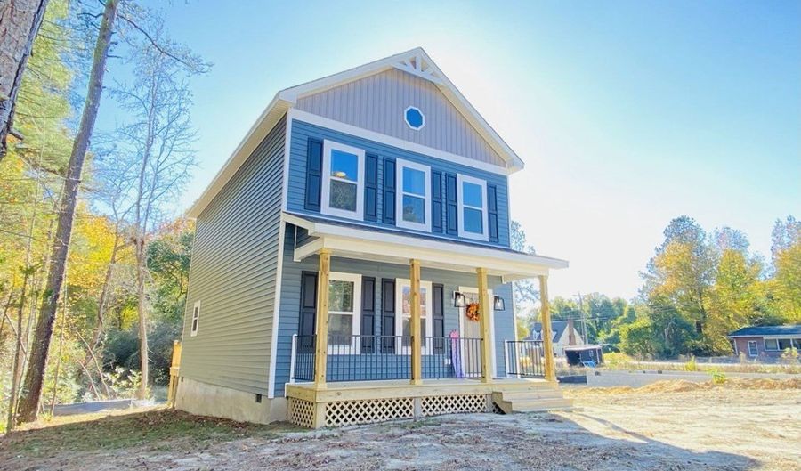 326 2nd Ave, Alberta, VA 23821 - 3 Beds, 3 Bath