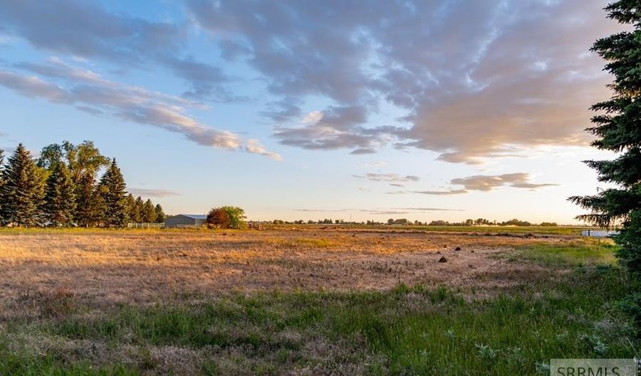 400 W, Blackfoot, ID 83221 - 0 Beds, 0 Bath