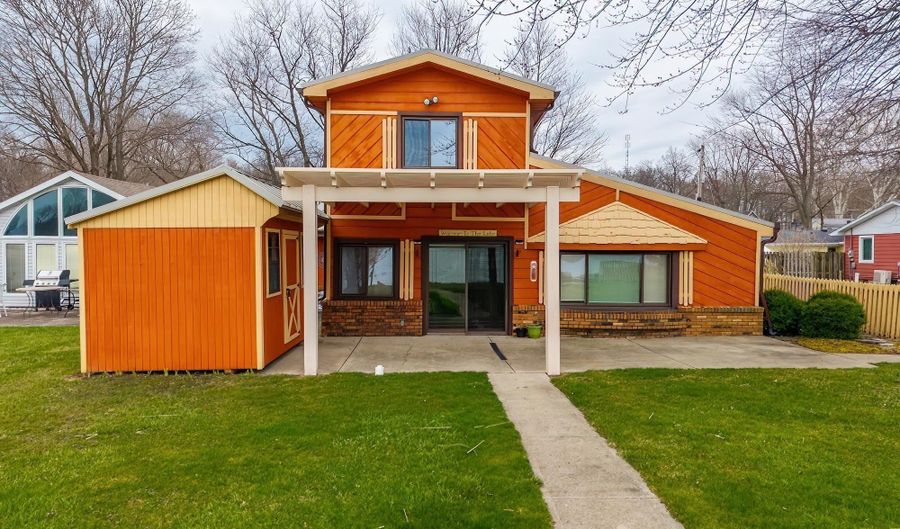 3186 W 3rd Dr, Albion, IN 46701 - 3 Beds, 2 Bath