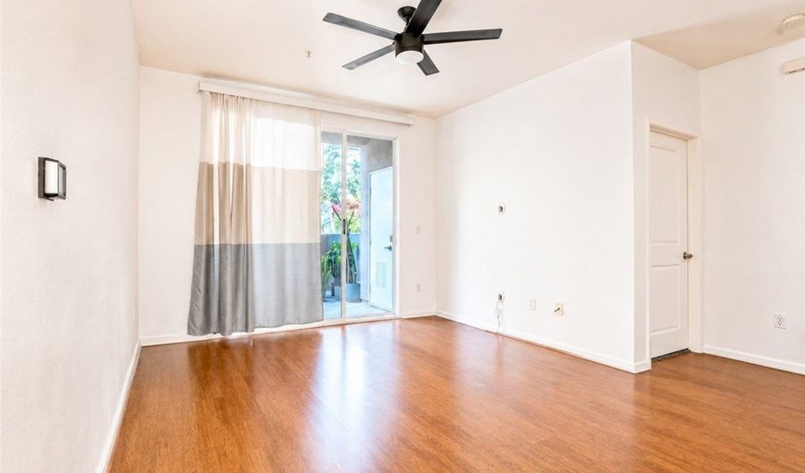 1801 E Katella Ave 1076, Anaheim, CA 92805 - 2 Beds, 2 Bath