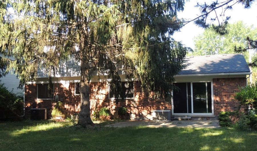 2098 Yorktown Dr, Ann Arbor, MI 48105 - 4 Beds, 3 Bath
