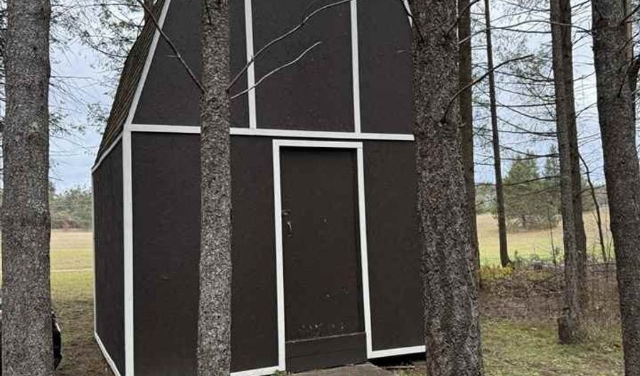 2564 E Brutus, Alanson, MI 49706 - 2 Beds, 1 Bath