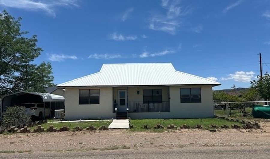 1013 Peachtree Cir, Alpine, TX 79830 - 3 Beds, 2 Bath