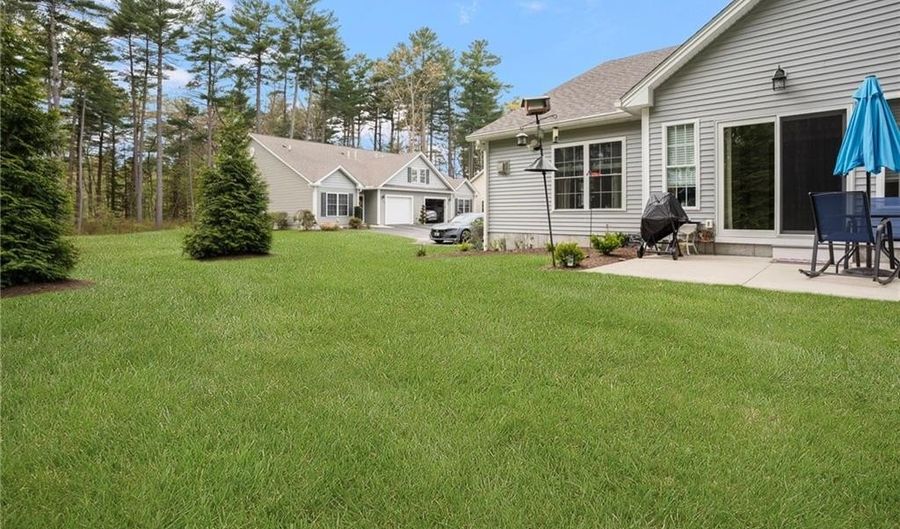 38 Rivers Edge Dr, Coventry, RI 02816 - 2 Beds, 2 Bath