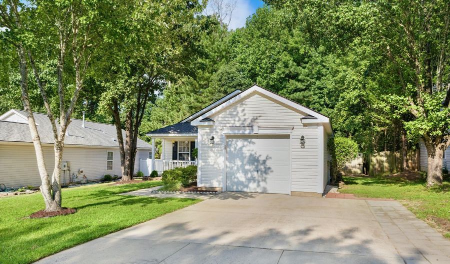918 Homestead Park Dr, Apex, NC 27502 - 3 Beds, 2 Bath