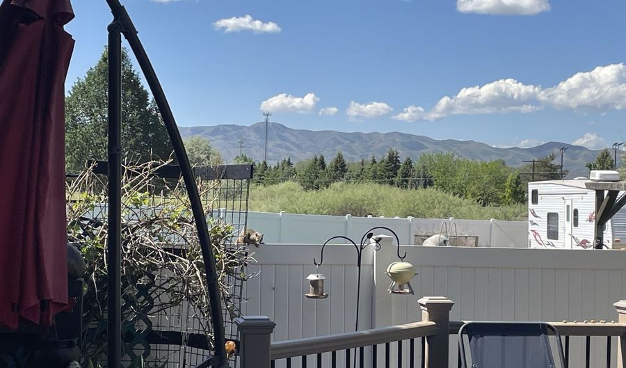 367 Chesapeake Ave, Chubbuck, ID 83202 - 4 Beds, 2 Bath