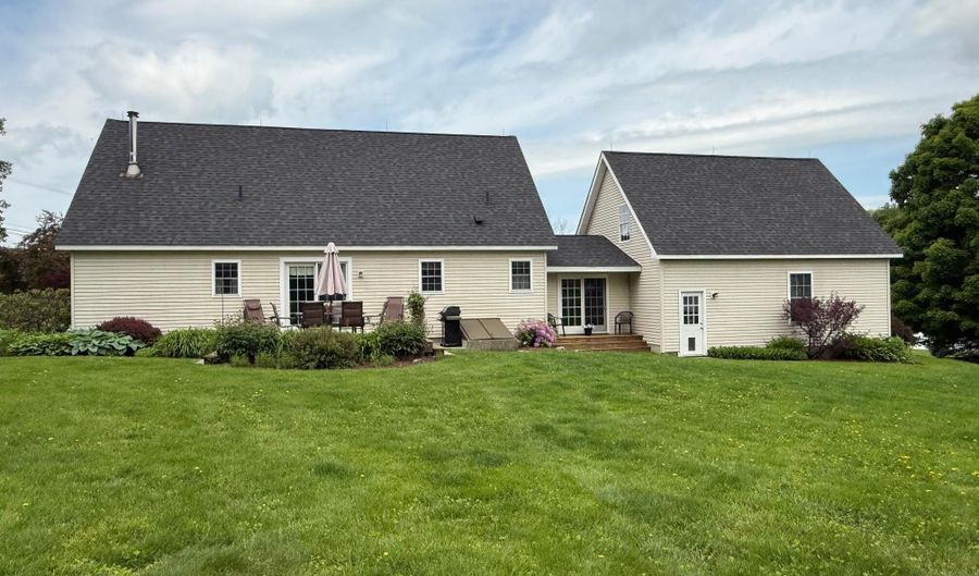 18 Ohandley Dr, Amenia, NY 12501 - 3 Beds, 3 Bath