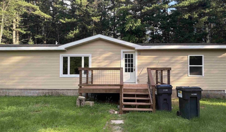 5741 Siesta Cir, Wisconsin Rapids, WI 54494 - 3 Beds, 2 Bath
