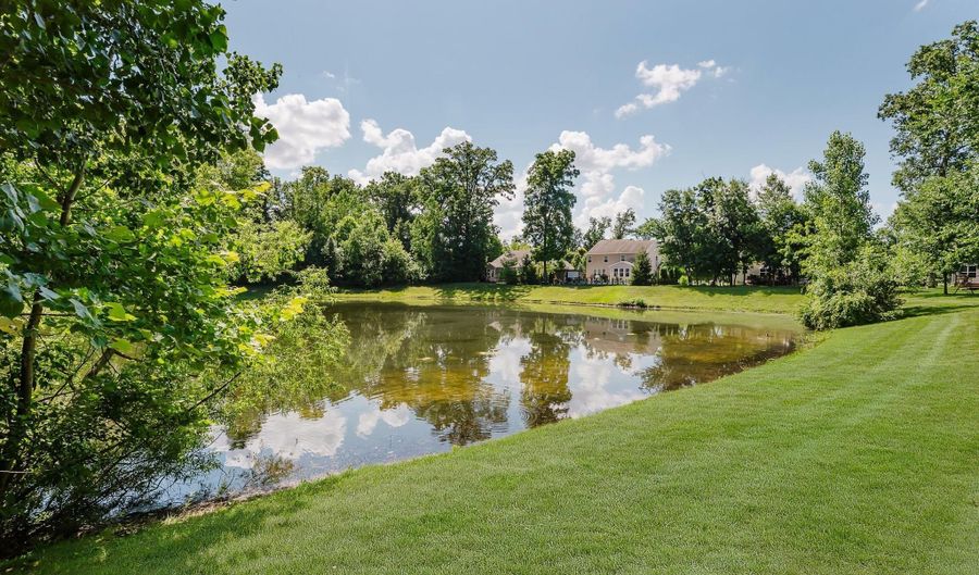 823 Colin Dr, Avon, IN 46123 - 5 Beds, 4 Bath