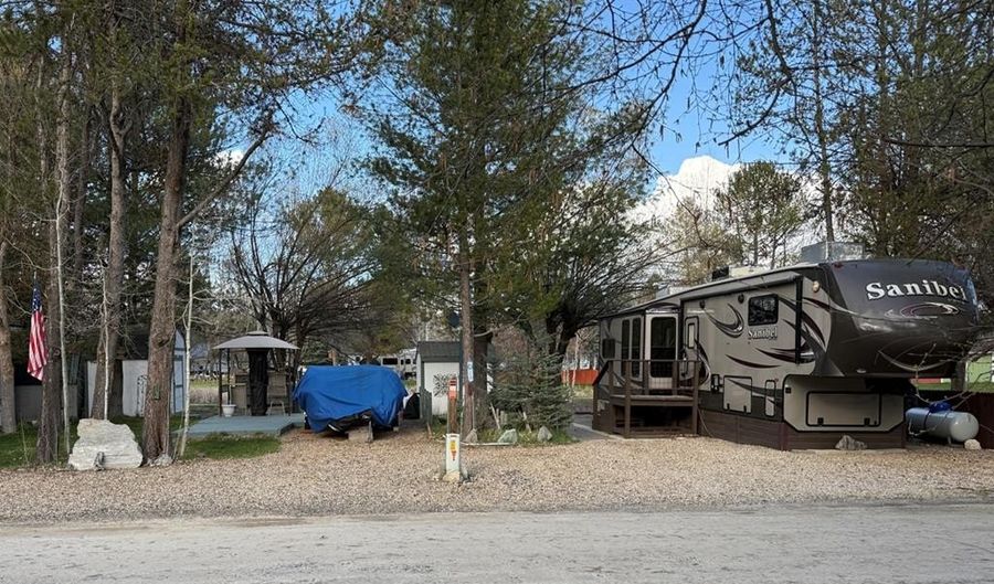 5 H St, Cascade, ID 83611 - 1 Beds, 1 Bath