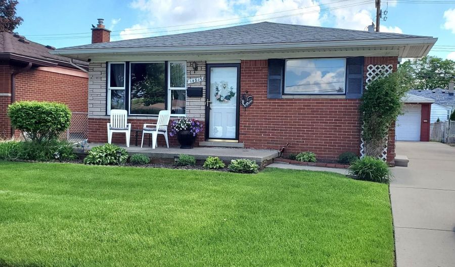14815 Morris, Allen Park, MI 48101 - 2 Beds, 2 Bath