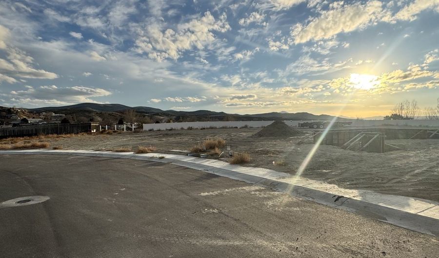 1272 Primrose Ln, Elko, NV 89801 - 3 Beds, 2 Bath