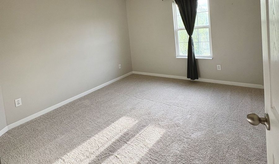 7464 Jenison Dr, Indianapolis, IN 46217 - 3 Beds, 3 Bath