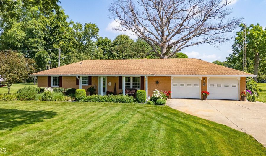 1800 E 650 N, Alexandria, IN 46001 - 2 Beds, 2 Bath