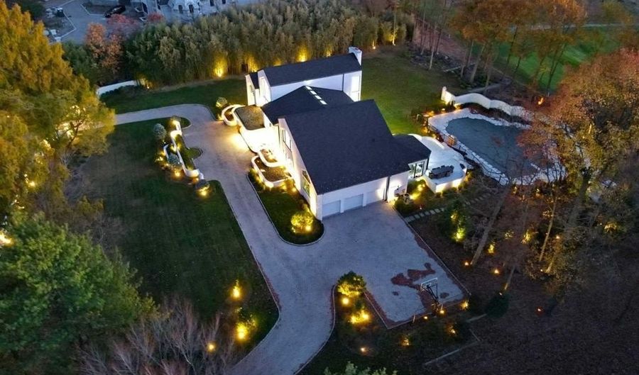 23 Rio Vista Dr, Alpine, NJ 07620 - 6 Beds, 9 Bath