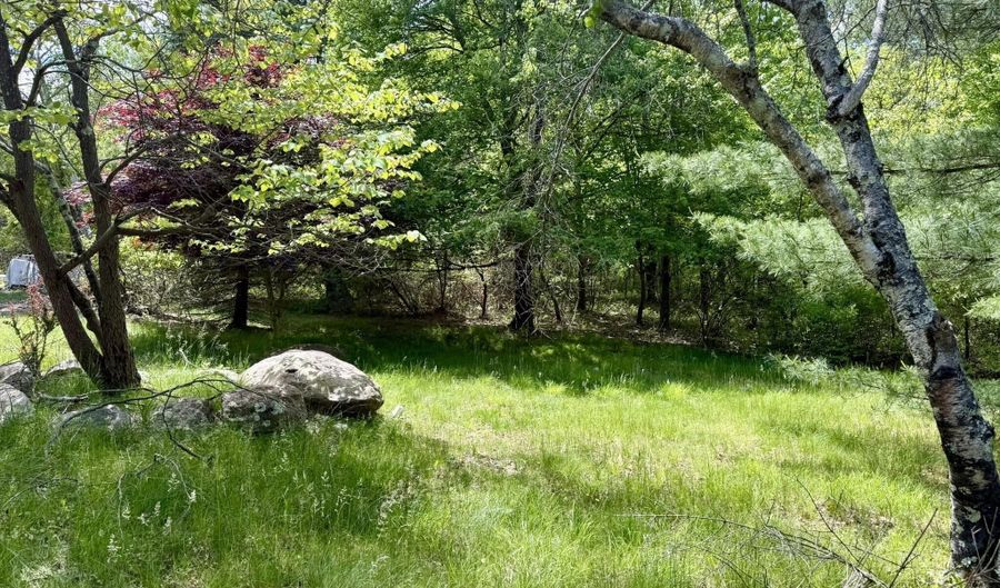 582 Stony Mountain Rd, Albrightsville, PA 18210 - 3 Beds, 2 Bath