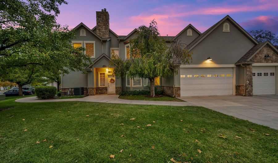 967 S COURTYARD Ln E, Centerville, UT 84014 - 2 Beds, 2 Bath