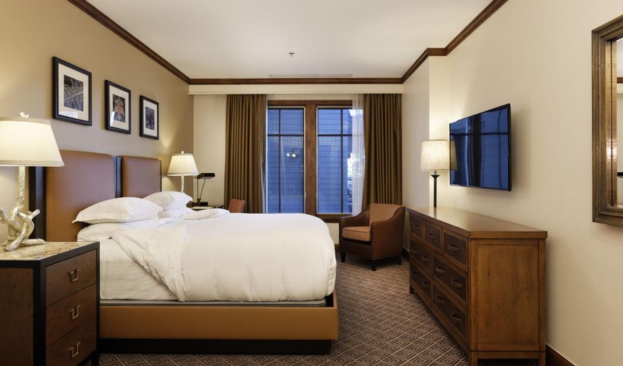 39 Boomerang Rd 8315-5, Aspen, CO 81611 - 3 Beds, null Bath