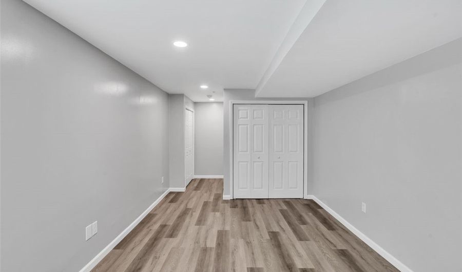 284 Broadstone Dr, Adams Twp., PA 16046 - 3 Beds, 3 Bath