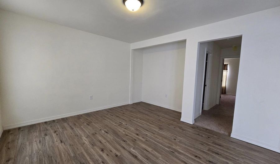 1012 N Richard St, Carlsbad, NM 88220 - 3 Beds, 1 Bath