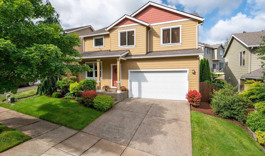 19950 SW VALIANT Dr, Beaverton, OR 97007 - 4 Beds, 3 Bath
